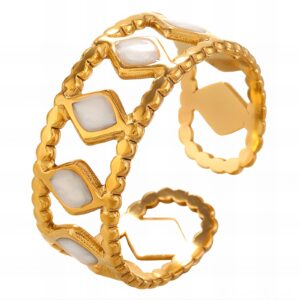 Goldplated rhombus shape ring